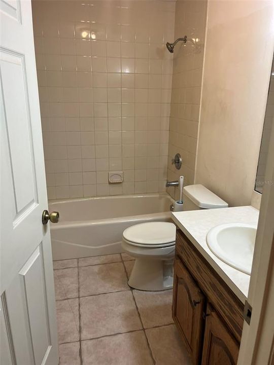 En Venta: $399,900 (4 camas, 2 baños, 2108 Pies cuadrados)