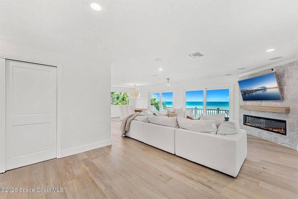 For Sale: $4,490,000 (4 beds, 4 baths, 3768 Square Feet)