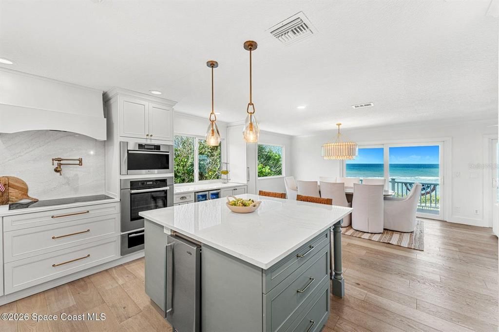 For Sale: $4,490,000 (4 beds, 4 baths, 3768 Square Feet)