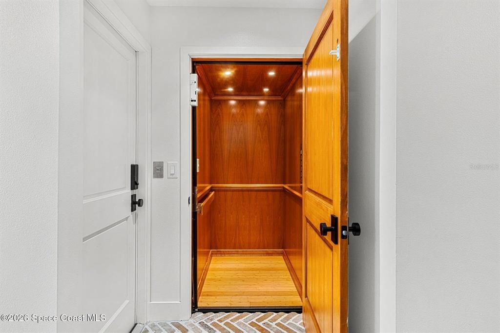 For Sale: $4,490,000 (4 beds, 4 baths, 3768 Square Feet)