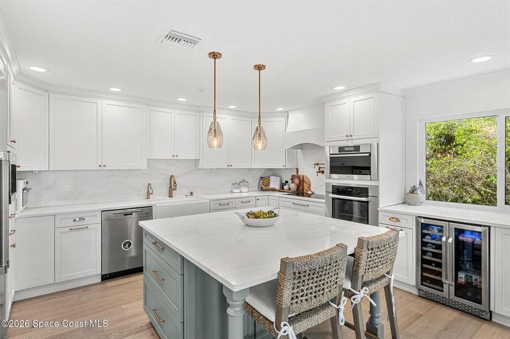 For Sale: $4,490,000 (4 beds, 4 baths, 3768 Square Feet)