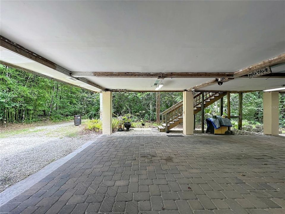 For Sale: $649,900 (4 beds, 2 baths, 1850 Square Feet)