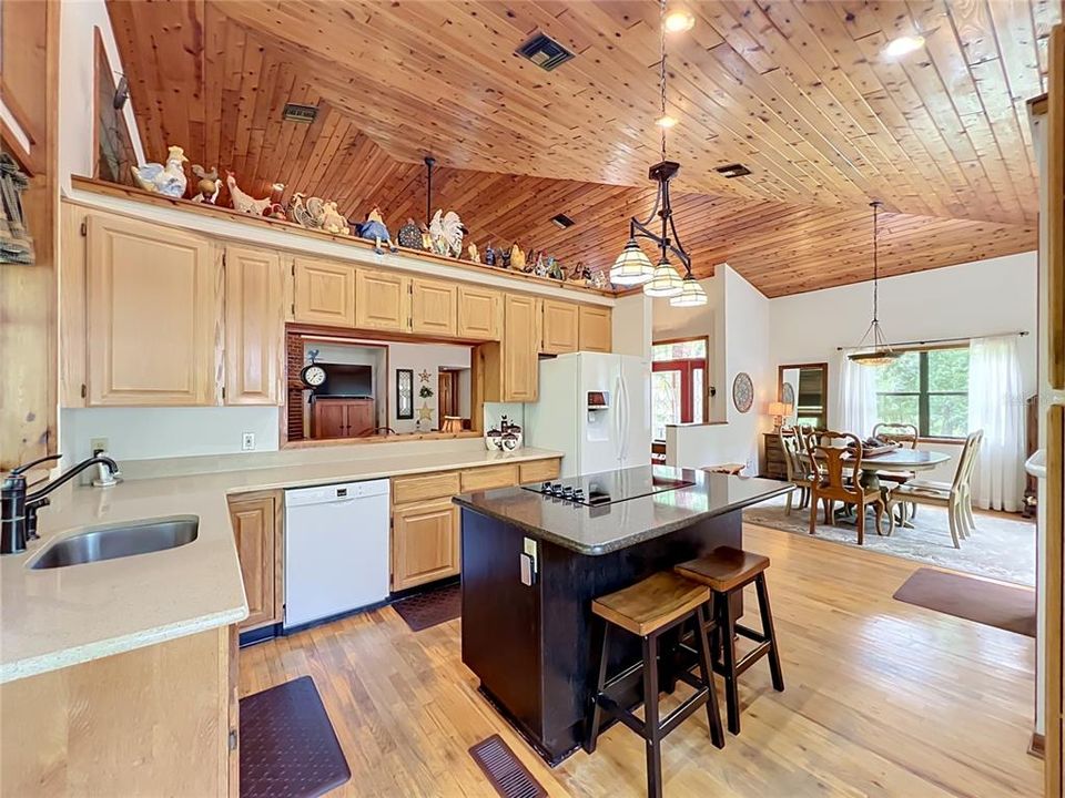 For Sale: $649,900 (4 beds, 2 baths, 1850 Square Feet)