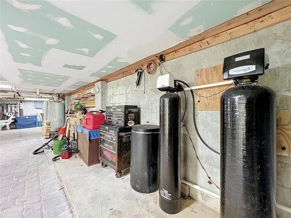 For Sale: $649,900 (4 beds, 2 baths, 1850 Square Feet)