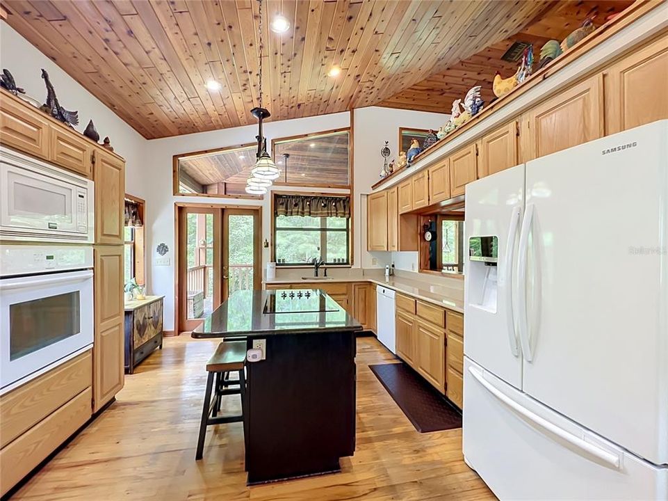 For Sale: $649,900 (4 beds, 2 baths, 1850 Square Feet)