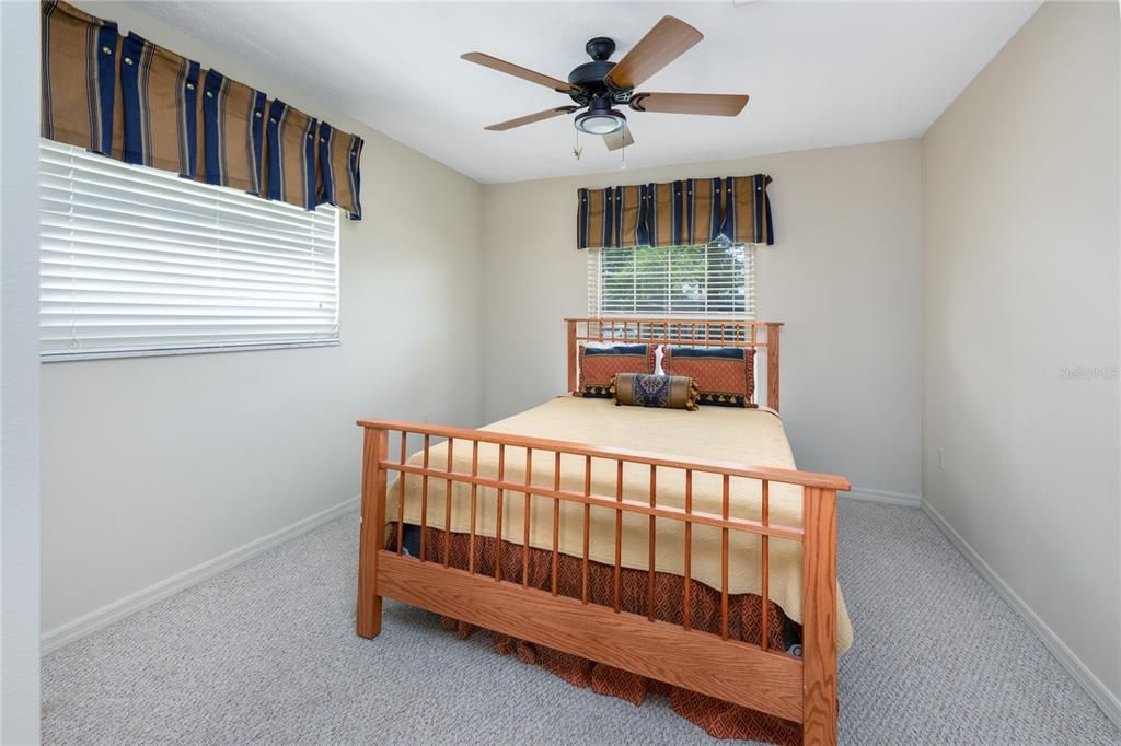 For Sale: $450,000 (3 beds, 2 baths, 1705 Square Feet)