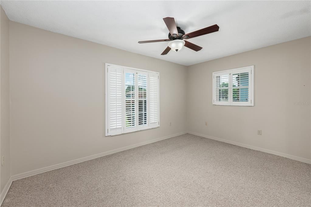 For Sale: $450,000 (3 beds, 2 baths, 1705 Square Feet)
