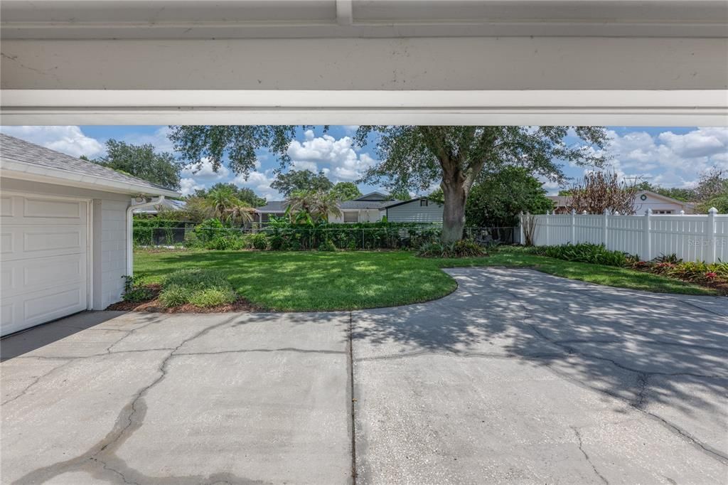 For Sale: $450,000 (3 beds, 2 baths, 1705 Square Feet)