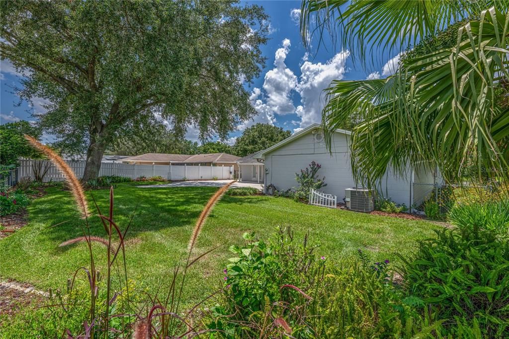 For Sale: $450,000 (3 beds, 2 baths, 1705 Square Feet)
