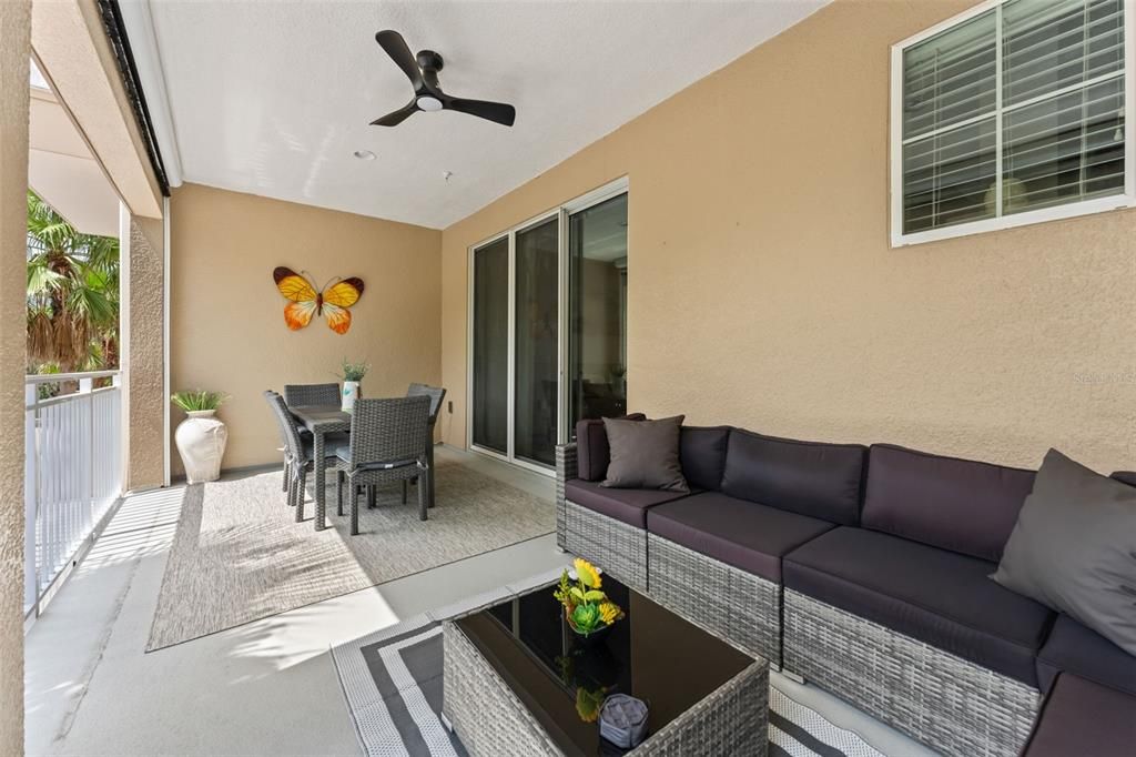En Venta: $519,000 (3 camas, 3 baños, 2187 Pies cuadrados)