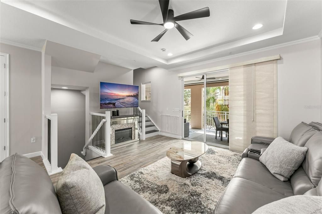 En Venta: $519,000 (3 camas, 3 baños, 2187 Pies cuadrados)