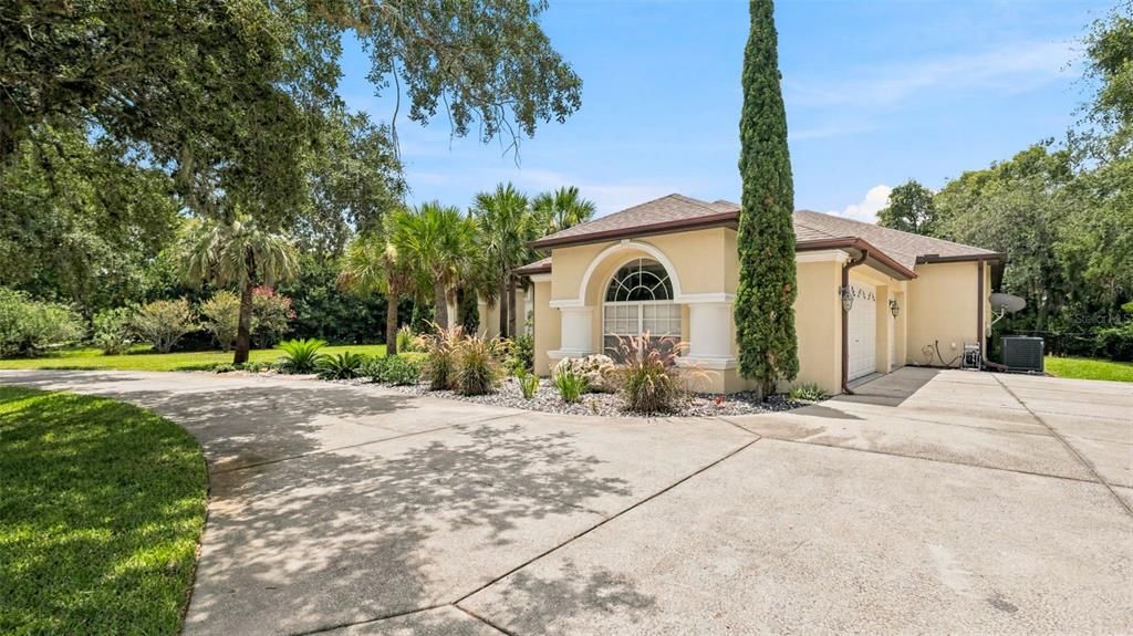 En Venta: $795,000 (4 camas, 3 baños, 3395 Pies cuadrados)