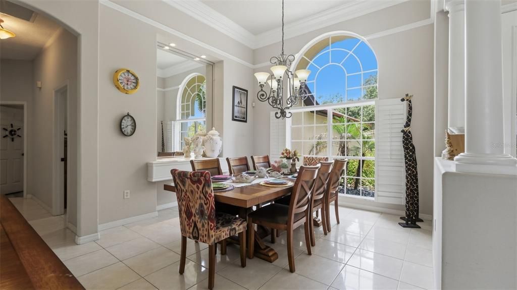 En Venta: $795,000 (4 camas, 3 baños, 3395 Pies cuadrados)