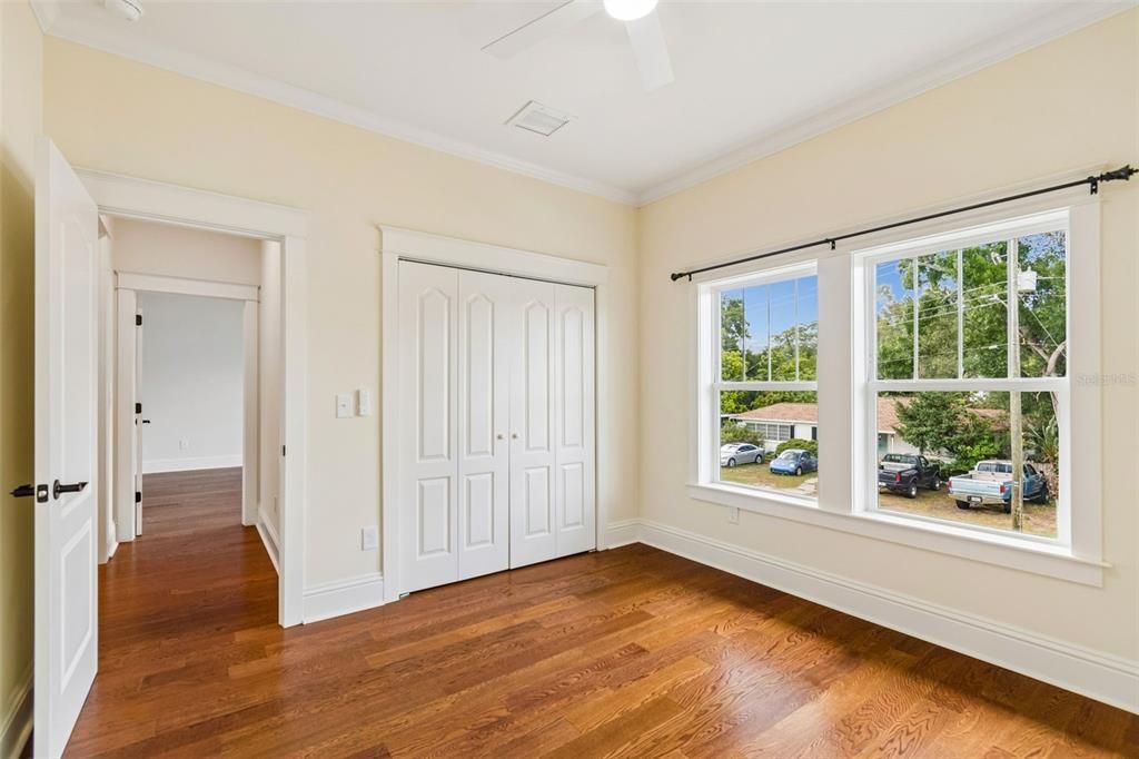 Activo con contrato: $1,175,000 (4 camas, 2 baños, 2986 Pies cuadrados)