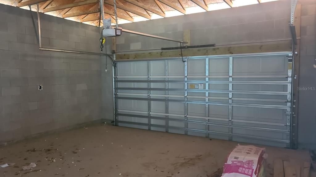 En Venta: $419,900 (4 camas, 3 baños, 1933 Pies cuadrados)