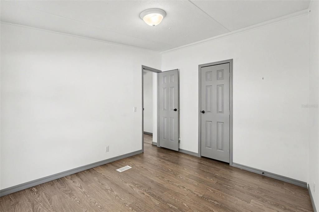 For Sale: $170,000 (3 beds, 2 baths, 1368 Square Feet)