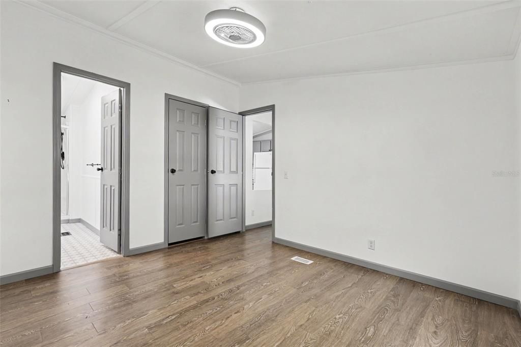 For Sale: $170,000 (3 beds, 2 baths, 1368 Square Feet)