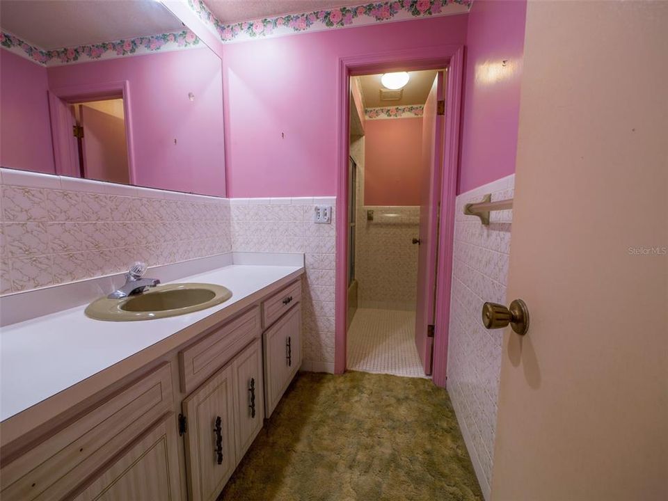 For Sale: $649,900 (3 beds, 2 baths, 1874 Square Feet)