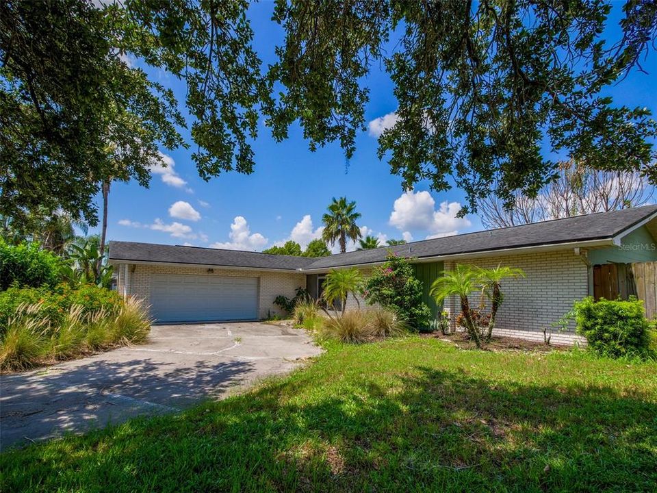 For Sale: $649,900 (3 beds, 2 baths, 1874 Square Feet)