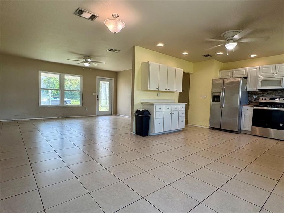En Venta: $278,900 (3 camas, 2 baños, 1423 Pies cuadrados)