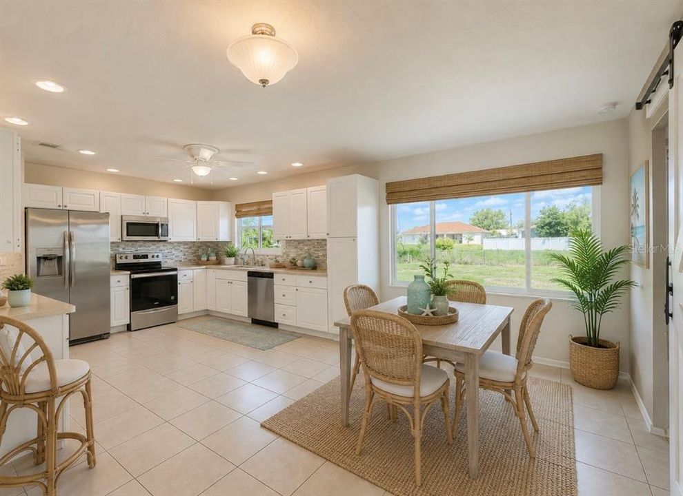 En Venta: $278,900 (3 camas, 2 baños, 1423 Pies cuadrados)