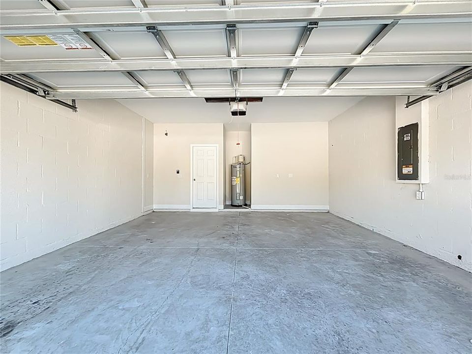 En Venta: $329,900 (4 camas, 2 baños, 1810 Pies cuadrados)