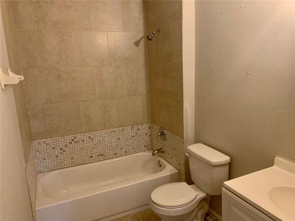 En Venta: $325,000 (4 camas, 0 baños, 1750 Pies cuadrados)
