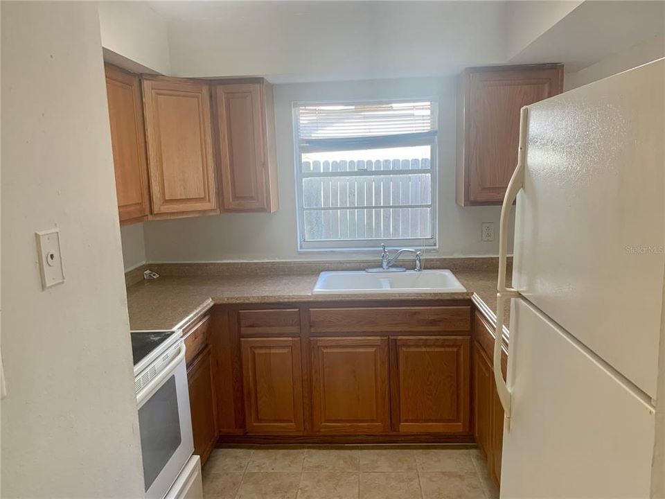 En Venta: $325,000 (4 camas, 0 baños, 1750 Pies cuadrados)