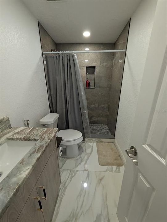 For Sale: $720,000 (5 beds, 4 baths, 2102 Square Feet)