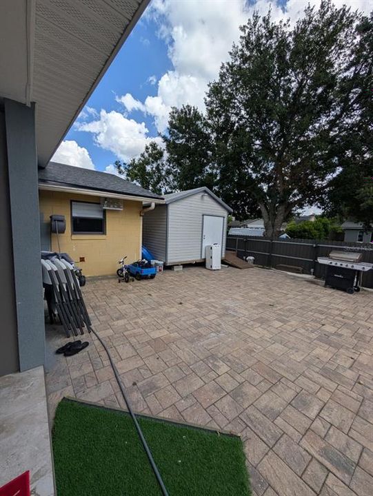 For Sale: $720,000 (5 beds, 4 baths, 2102 Square Feet)
