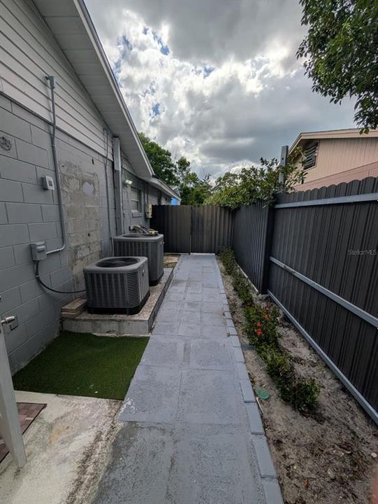 For Sale: $720,000 (5 beds, 4 baths, 2102 Square Feet)