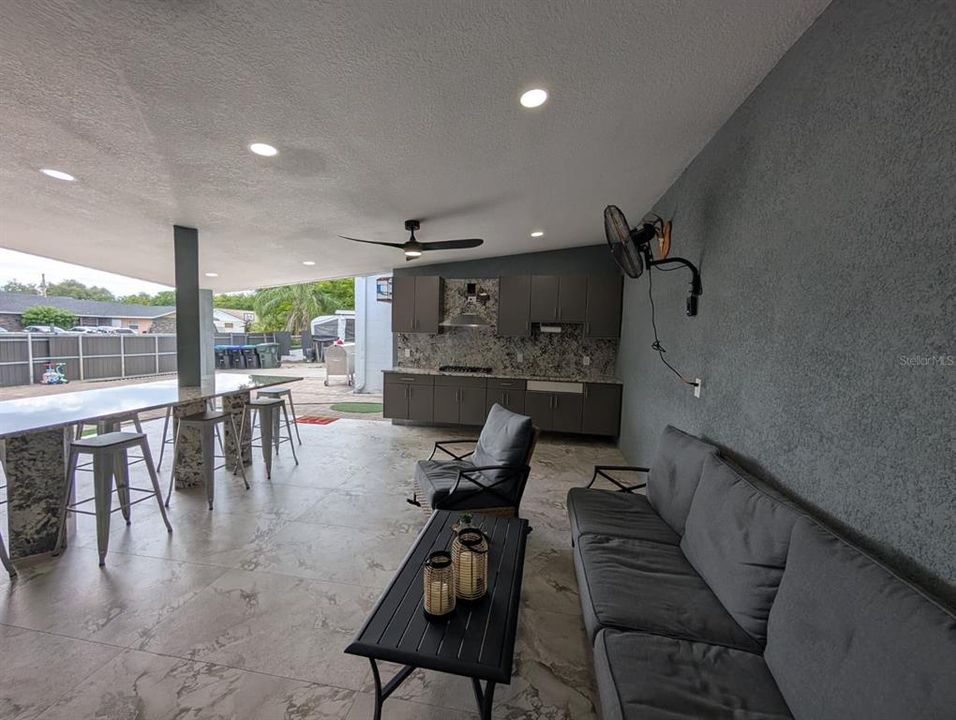 For Sale: $720,000 (5 beds, 4 baths, 2102 Square Feet)