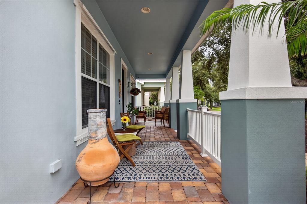 En Venta: $605,000 (3 camas, 3 baños, 2541 Pies cuadrados)