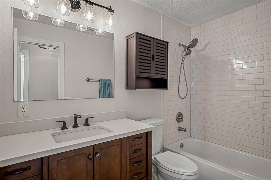 For Sale: $269,900 (3 beds, 2 baths, 1277 Square Feet)