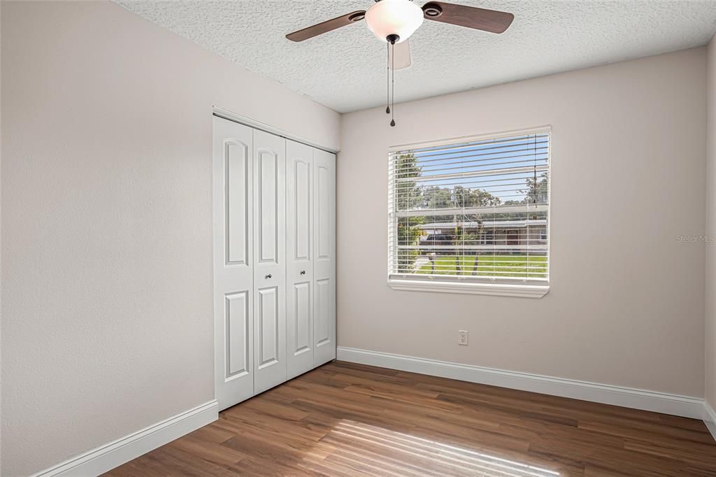 For Sale: $269,900 (3 beds, 2 baths, 1277 Square Feet)