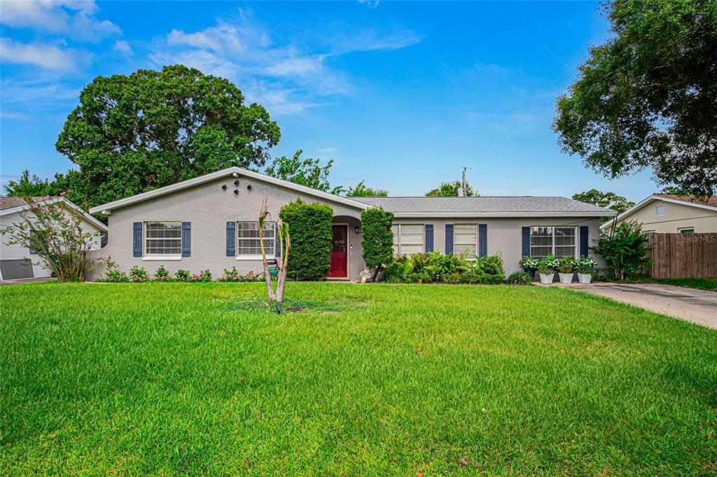 For Sale: $269,900 (3 beds, 2 baths, 1277 Square Feet)
