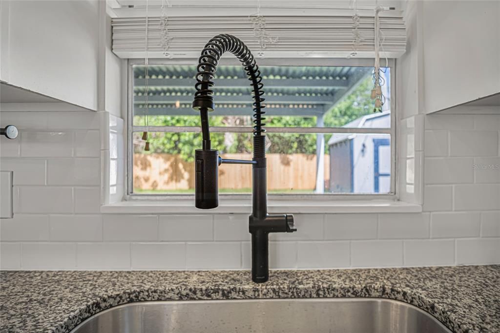 For Sale: $269,900 (3 beds, 2 baths, 1277 Square Feet)