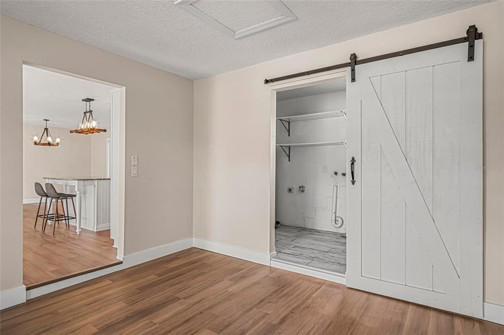 For Sale: $269,900 (3 beds, 2 baths, 1277 Square Feet)