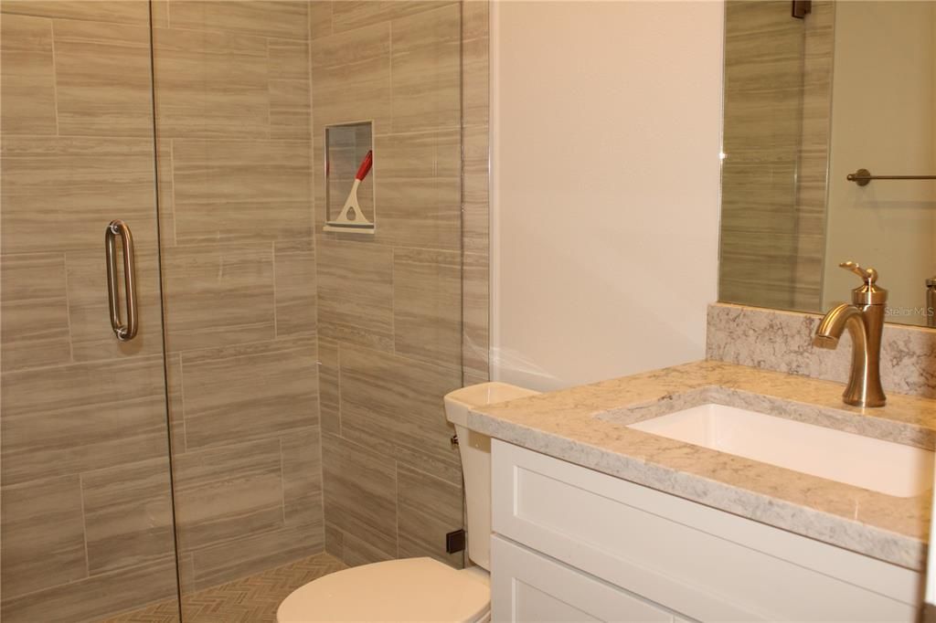 En Renta: $1,895 (2 camas, 2 baños, 1099 Pies cuadrados)