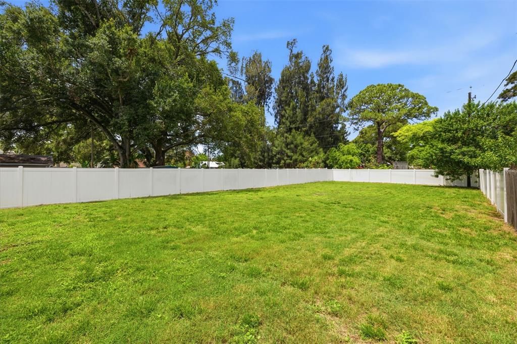 Activo con contrato: $329,000 (2 camas, 1 baños, 984 Pies cuadrados)
