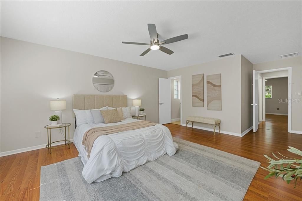En Venta: $499,900 (4 camas, 2 baños, 1937 Pies cuadrados)