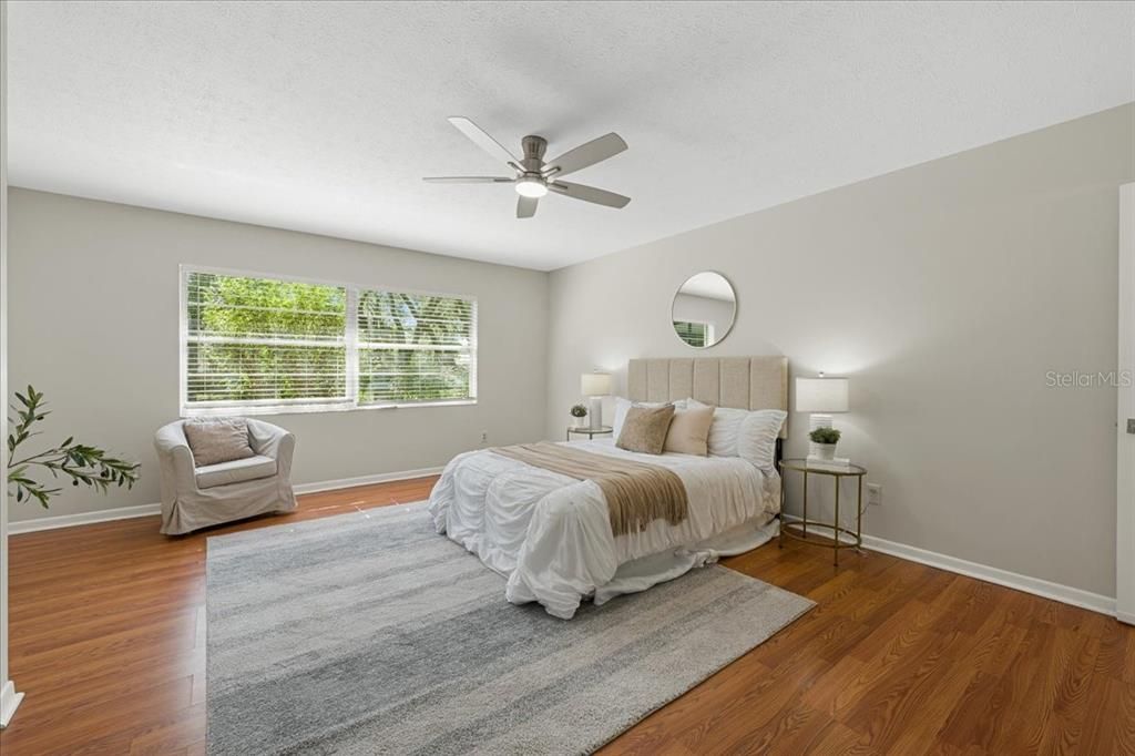 En Venta: $499,900 (4 camas, 2 baños, 1937 Pies cuadrados)