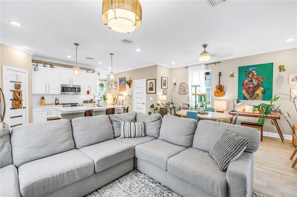 Active With Contract: $725,000 (3 beds, 2 baths, 1748 Square Feet)