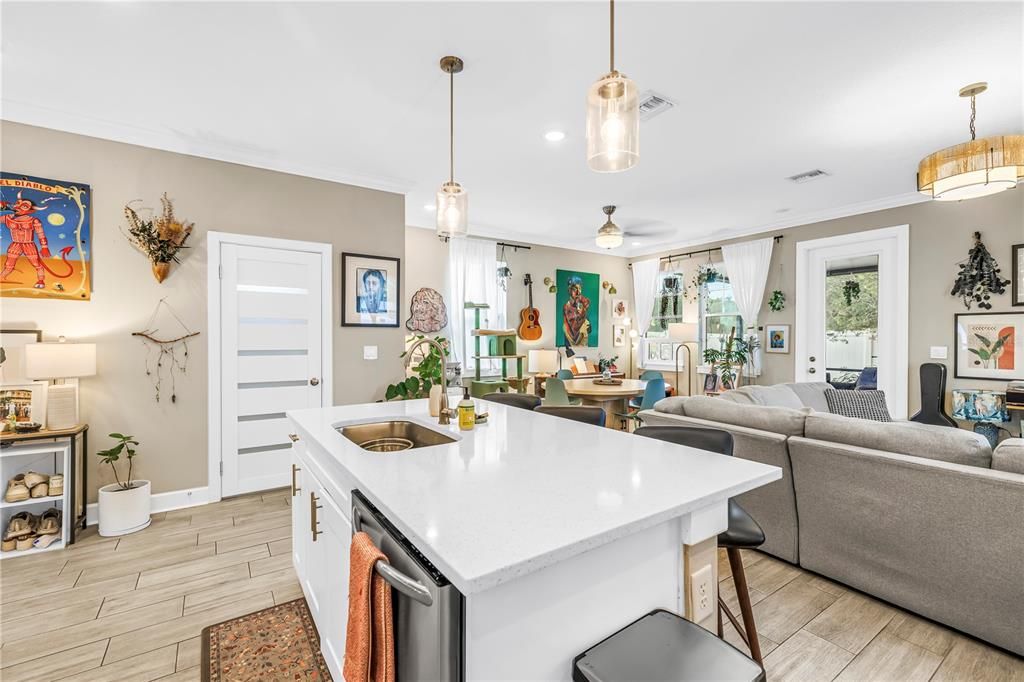 Active With Contract: $725,000 (3 beds, 2 baths, 1748 Square Feet)