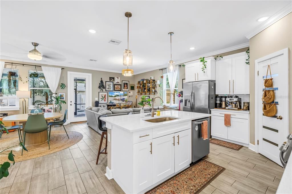 Active With Contract: $725,000 (3 beds, 2 baths, 1748 Square Feet)