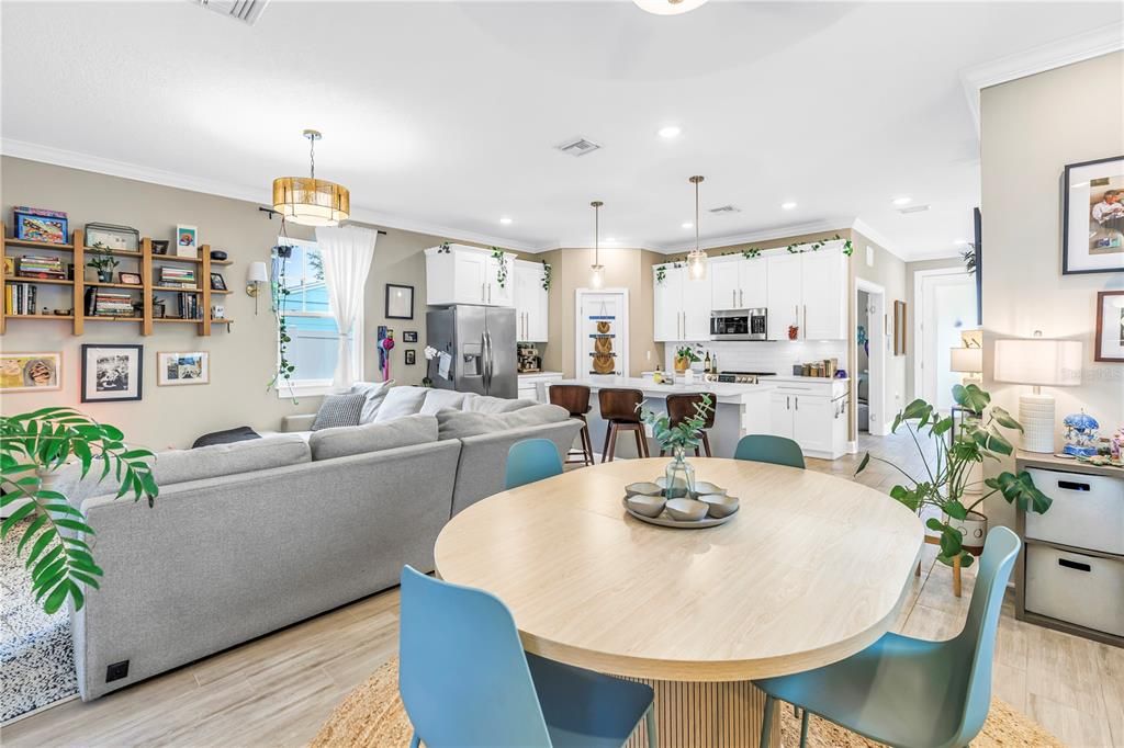 Active With Contract: $725,000 (3 beds, 2 baths, 1748 Square Feet)