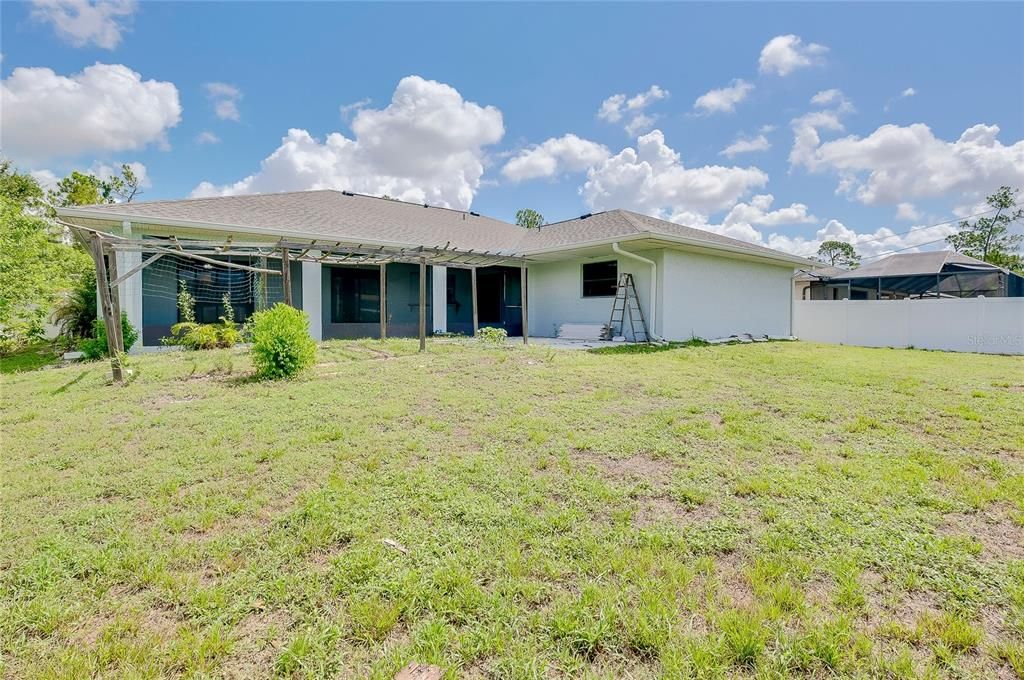 En Venta: $298,000 (3 camas, 2 baños, 1958 Pies cuadrados)