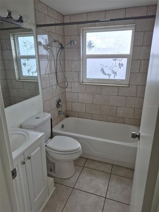 В аренду: $2,150 (2 спален, 1 ванн, 864 Квадратных фут)
