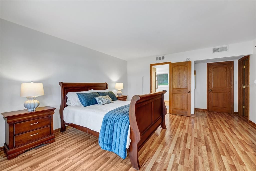В аренду: $4,900 (4 спален, 4 ванн, 2271 Квадратных фут)