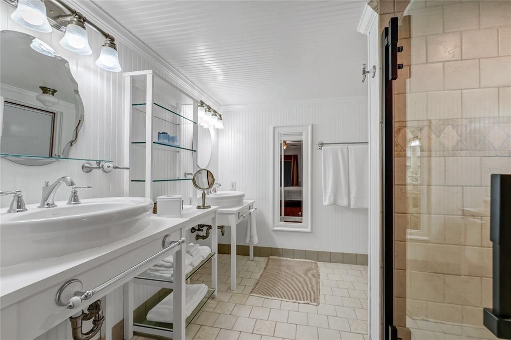 В аренду: $4,900 (4 спален, 4 ванн, 2271 Квадратных фут)